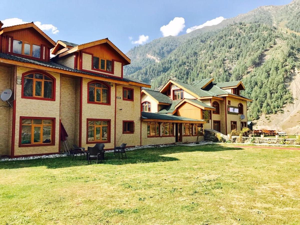 Hotel Akbar Sonāmarg Zewnętrze zdjęcie