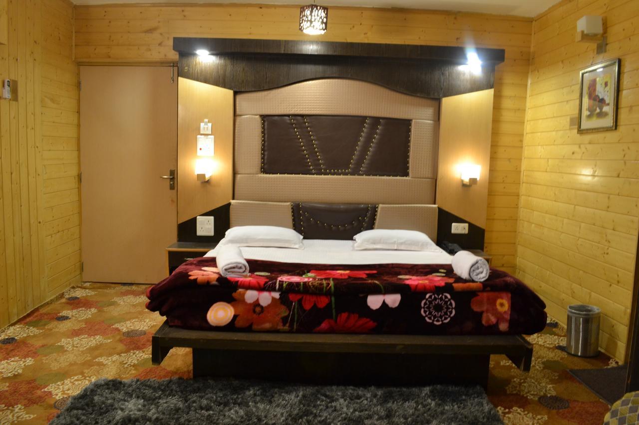 Hotel Akbar Sonāmarg Zewnętrze zdjęcie