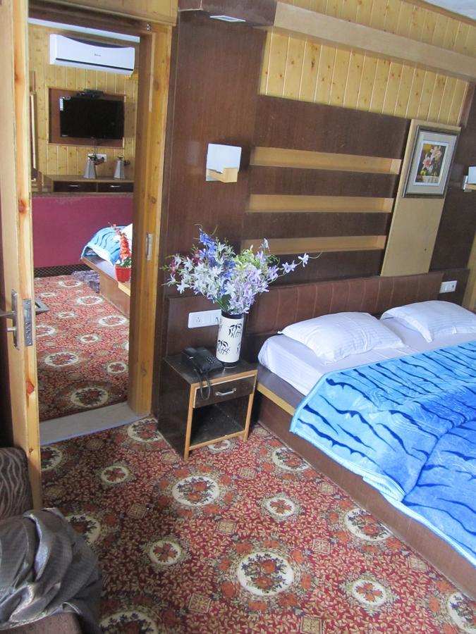 Hotel Akbar Sonāmarg Zewnętrze zdjęcie