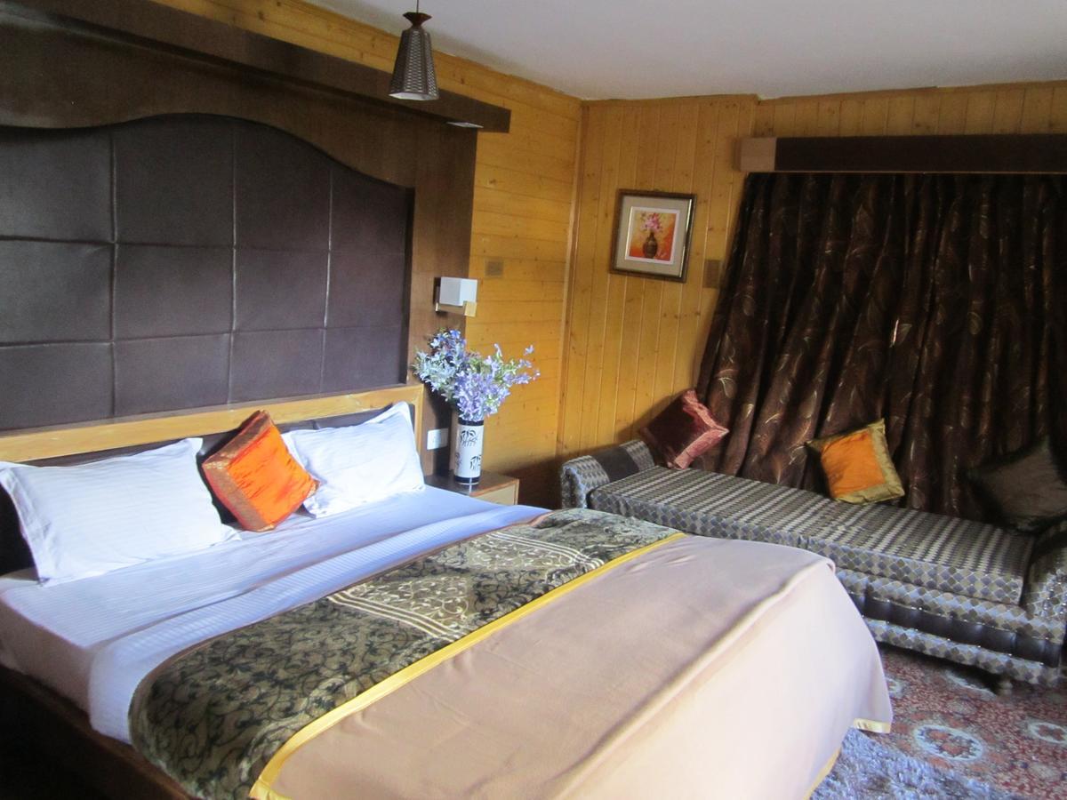 Hotel Akbar Sonāmarg Zewnętrze zdjęcie