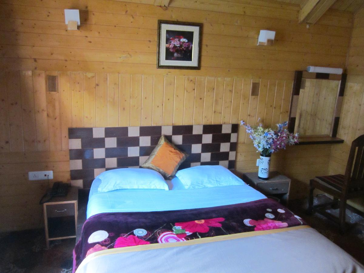 Hotel Akbar Sonāmarg Zewnętrze zdjęcie