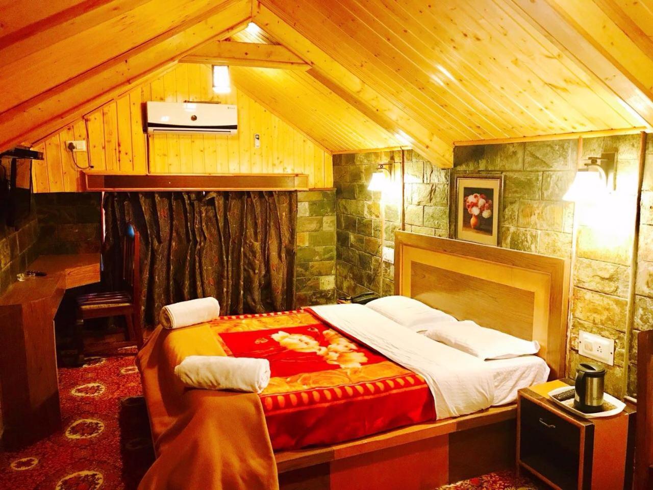 Hotel Akbar Sonāmarg Zewnętrze zdjęcie